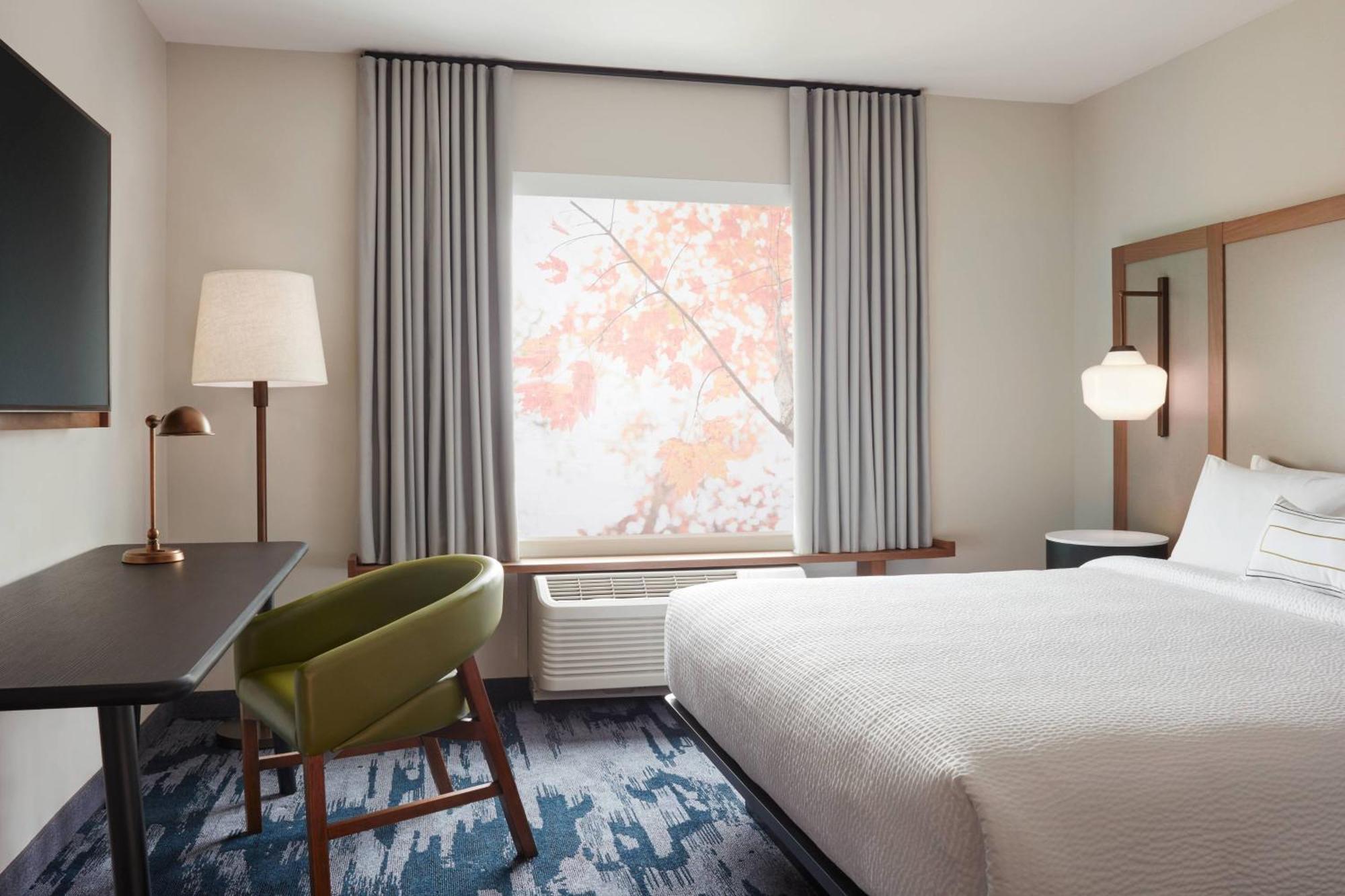 Fairfield By Marriott &