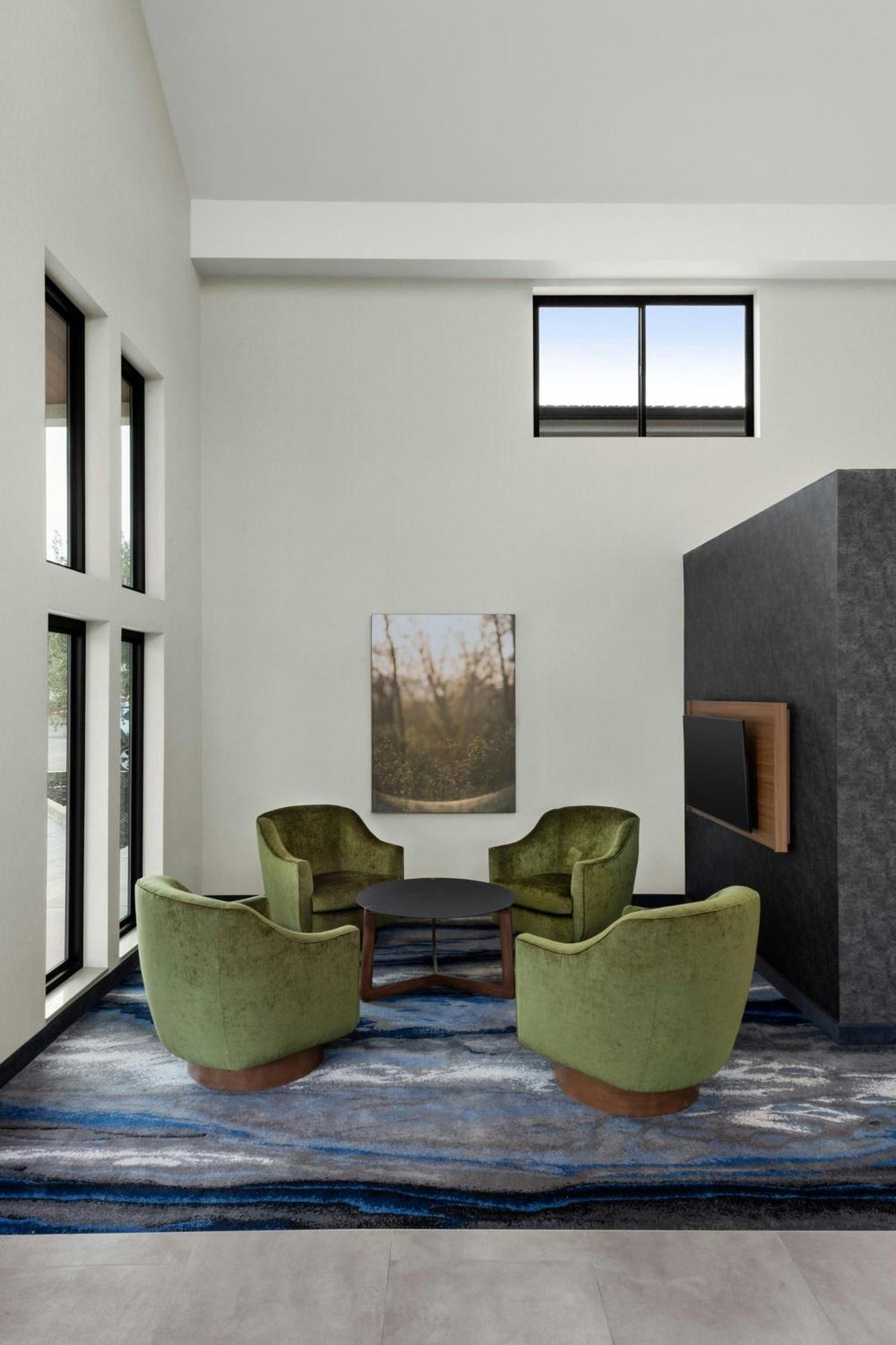 Fairfield By Marriott &